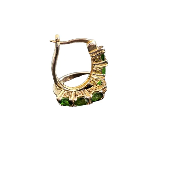 peridot hoops - Picture 1 of 5